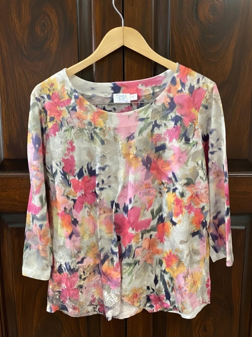 Pretty spring/summer flirty flowy bouse